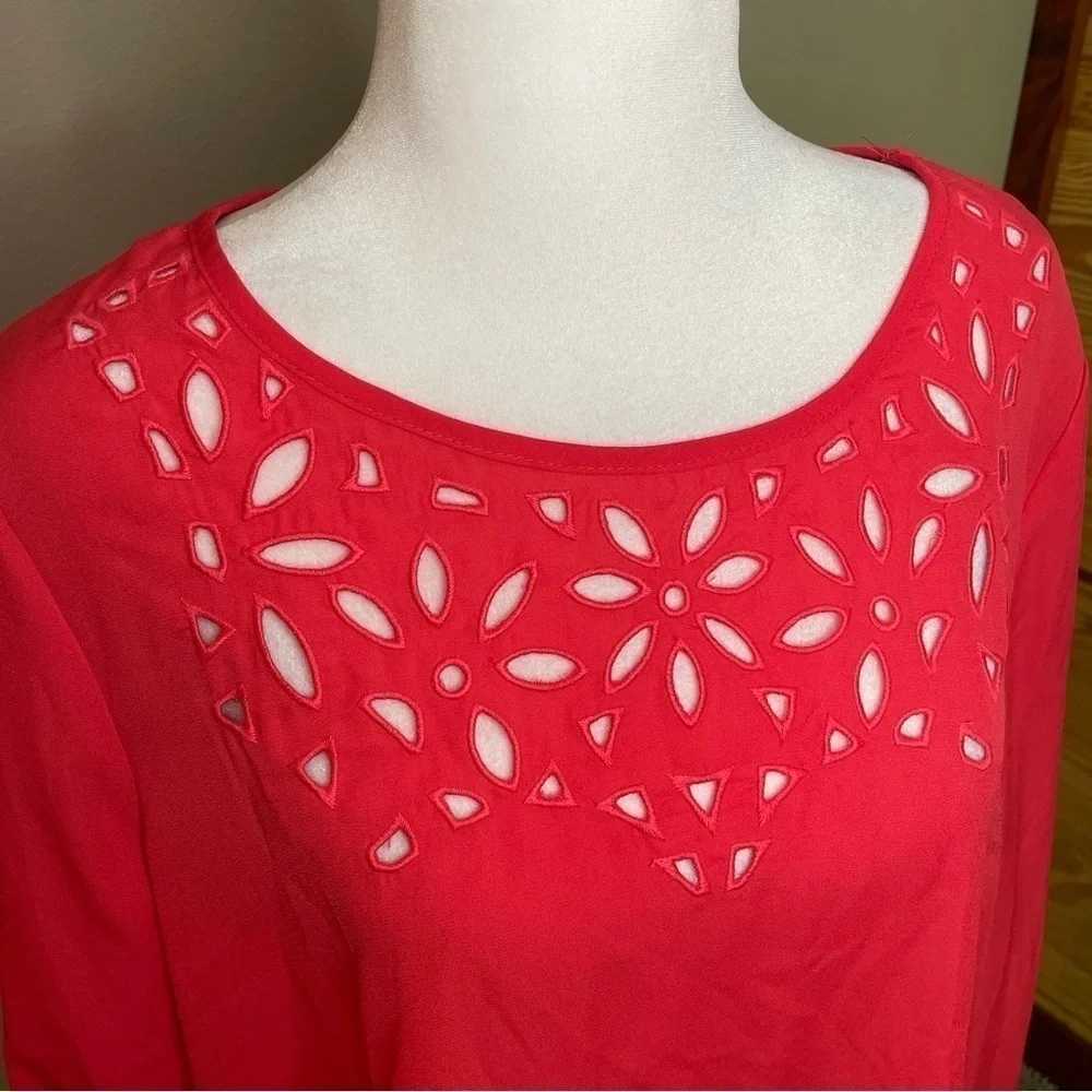 Eyeshadow Coral Red Eyelet Long Sleeve Top Blouse Large NWT